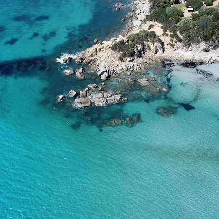 Villetta Al Mare Sa Babbaiola بيت للعطل *