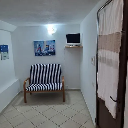 Villetta Al Mare Sa Babbaiola بيت للعطل *